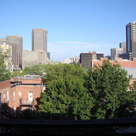 Hotel & Suites Place Des Arts モントリオール エクステリア 写真