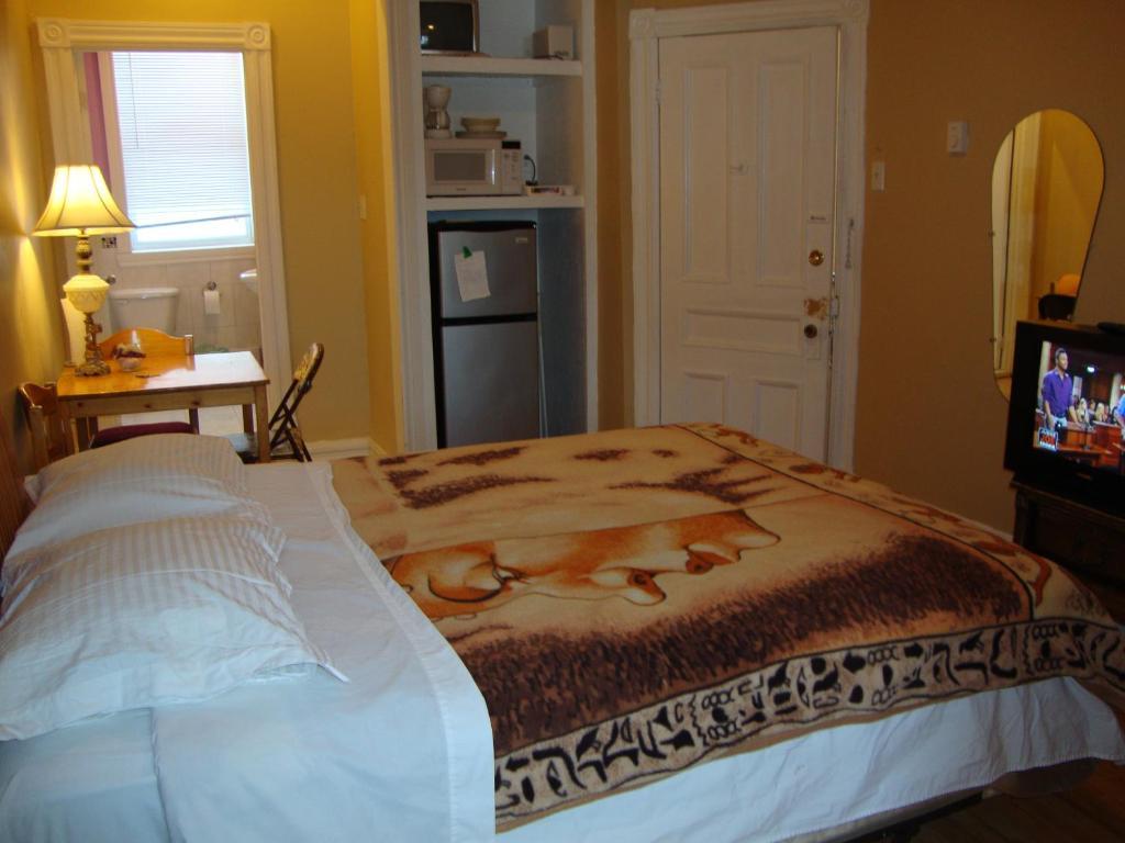 Hotel & Suites Place Des Arts モントリオール 部屋 写真