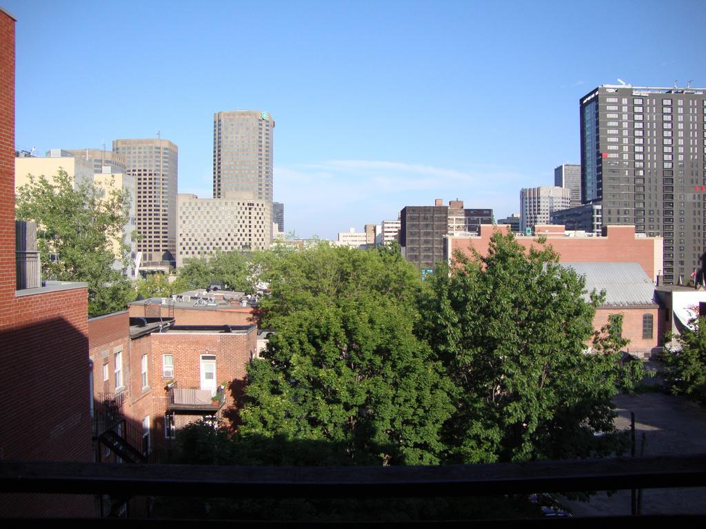 Hotel & Suites Place Des Arts モントリオール エクステリア 写真